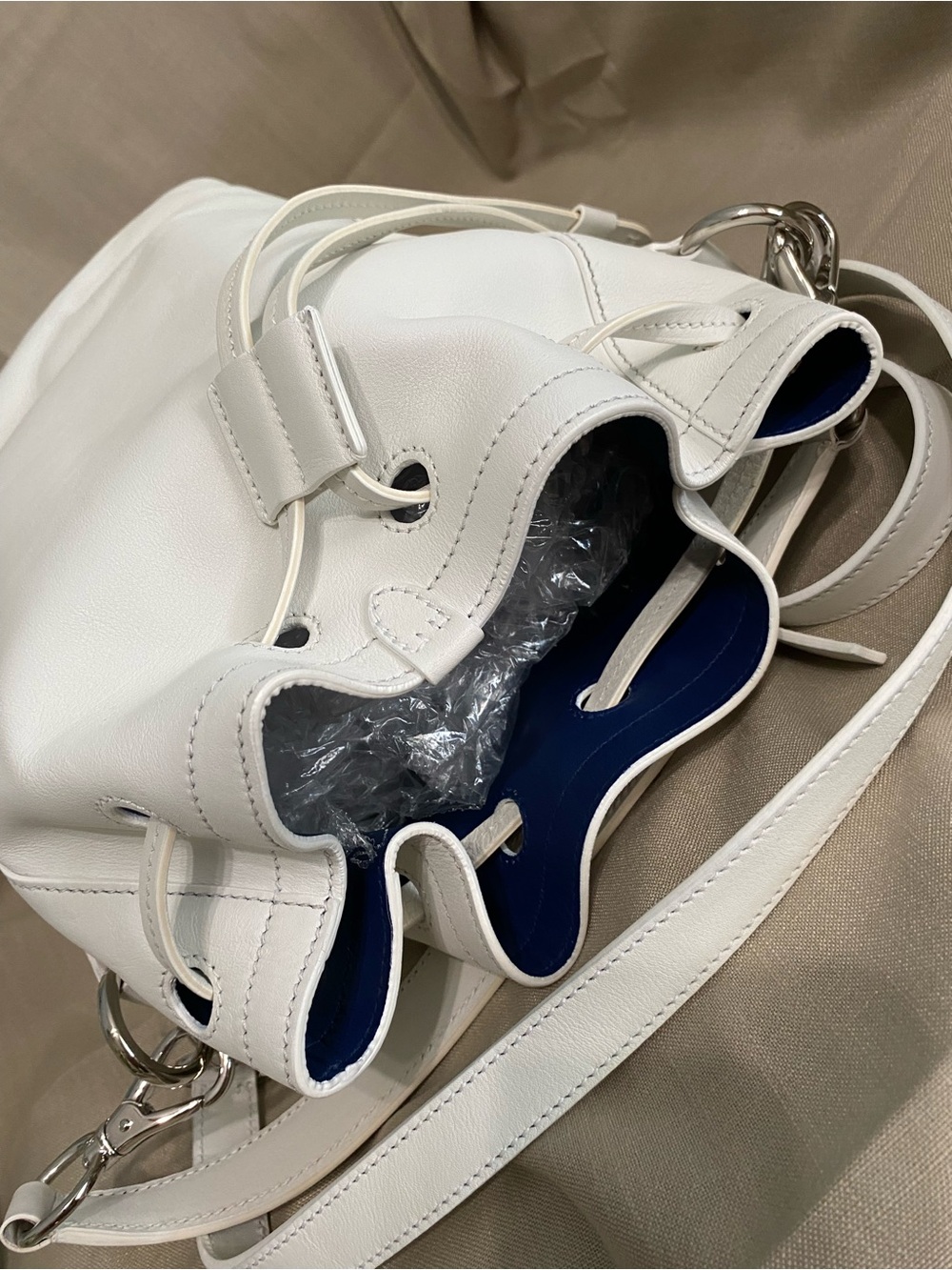 LKNW Ralph Lauren Ricky Large Drawstring Bag Leather White - Picture 12 of 14